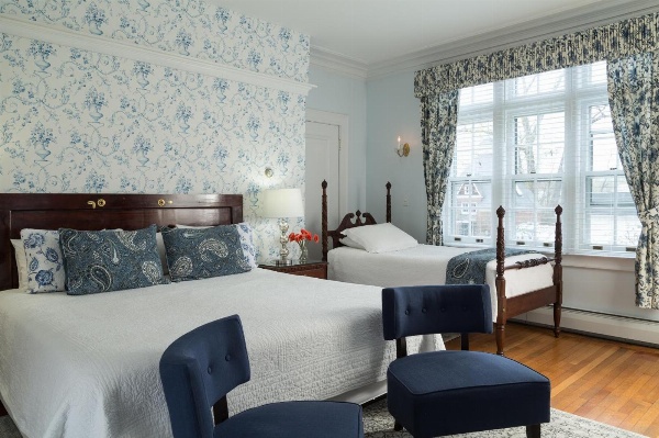 Four Chimneys Inn image 5